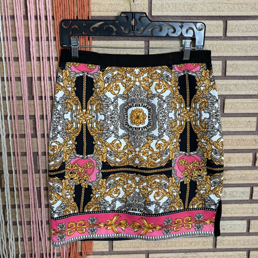 Black/Gold/Pink Baroque Patterned Mini Skirt - Size 8 - Laundry - Versace-Esque